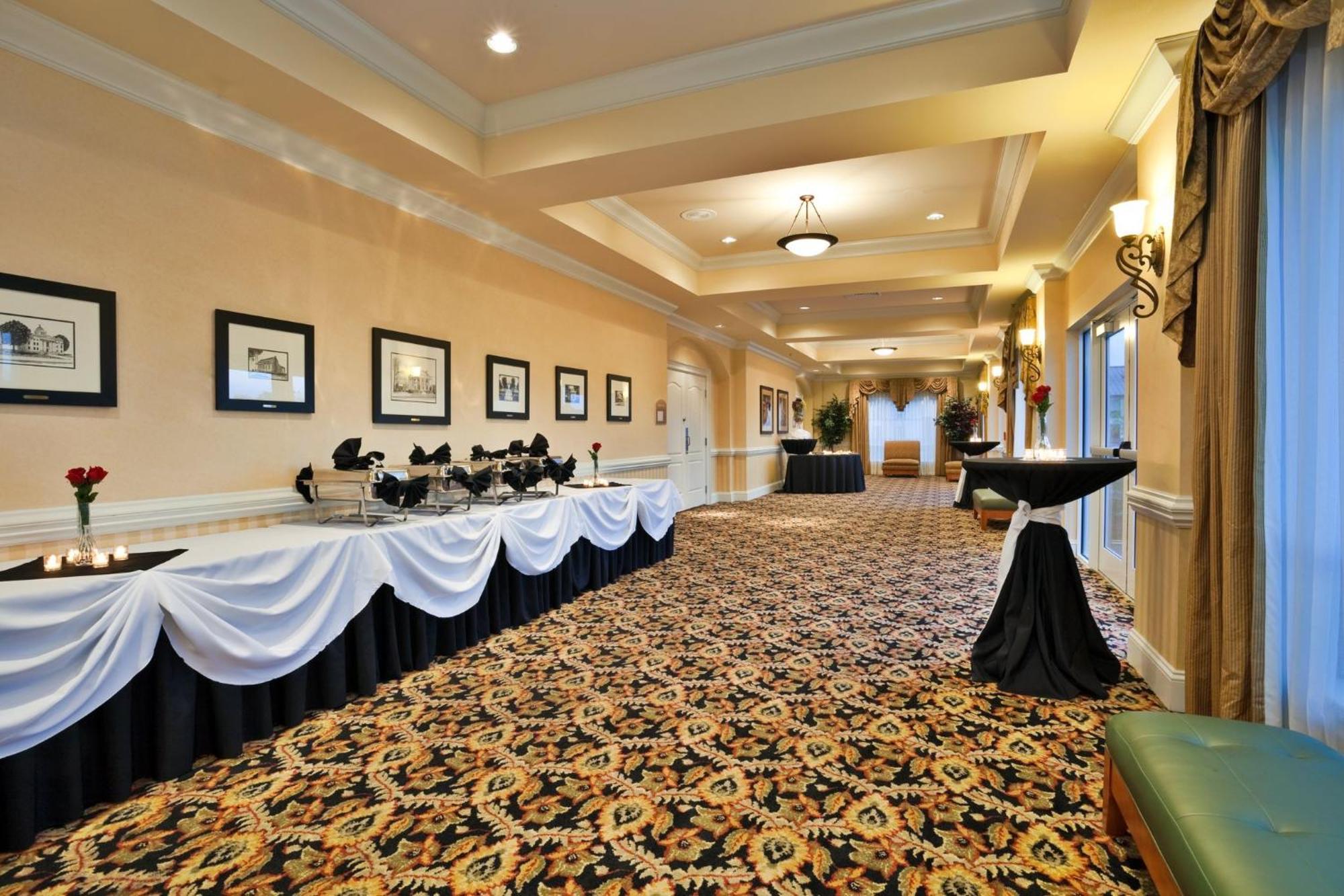 Holiday Inn Valdosta Conference Center By Ihg Exterior photo