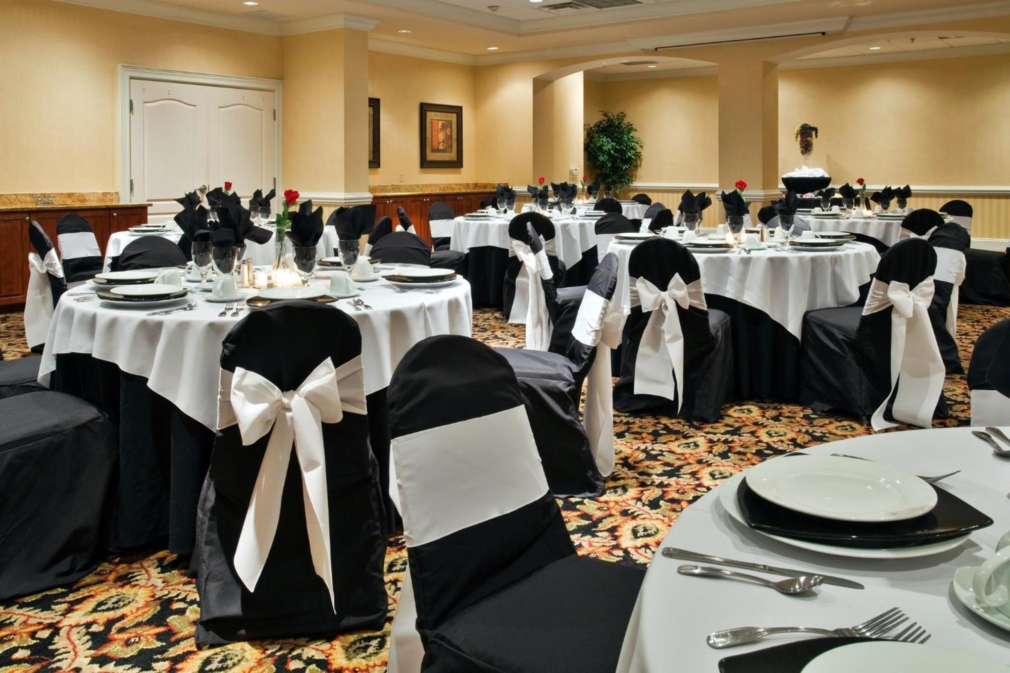 Holiday Inn Valdosta Conference Center By Ihg Exterior photo